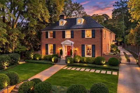 288 Peachtree Battle Ave NW, Atlanta, GA 30305