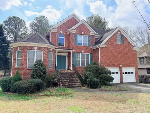 2100 Skyland Cove Ln, Snellville, GA 30078