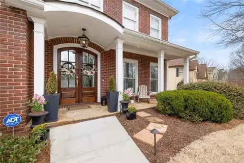 9310 Nesbit Lakes Dr, Alpharetta, GA 30022