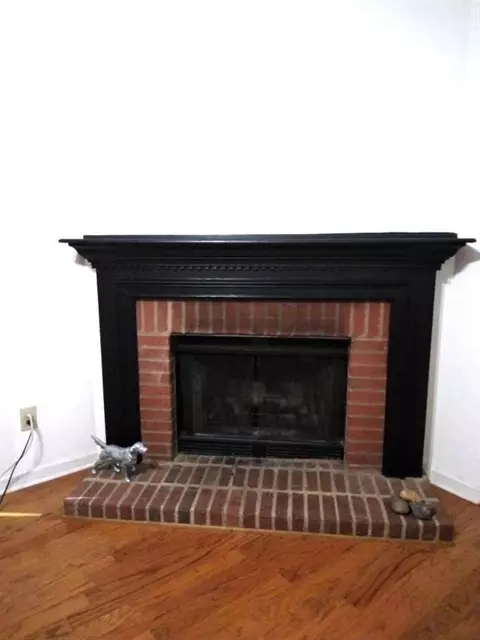 Living - 3319 Stewart Rd, Monroe, GA 30655 photo 2 of 2