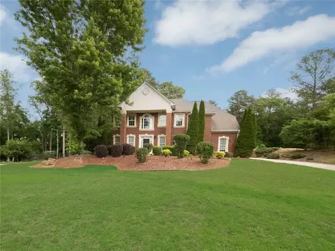 2113 Autumn Chase Dr, Stockbridge, GA 30281