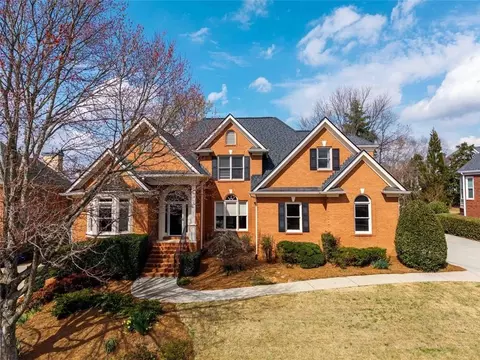 2364 Mossy Branch Dr, Snellville, GA 30078
