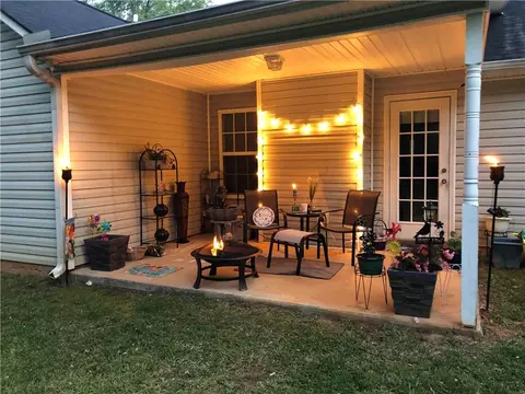 95 Homeplace Dr, Covington, GA 30016