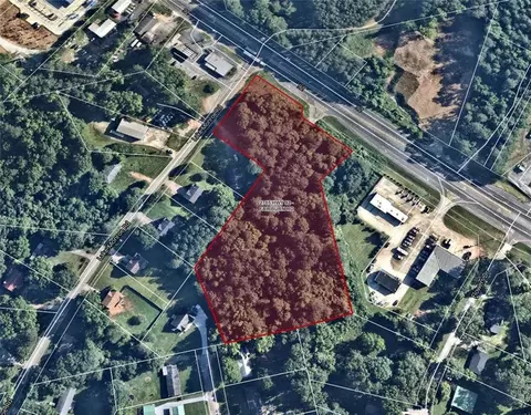 2785 Fairburn Rd, Douglasville, GA 30135