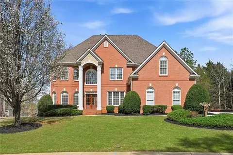4875 Prestbury Dr, Suwanee, GA 30024