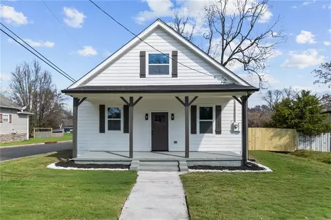 1604 Broad St NE, Conyers, GA 30012