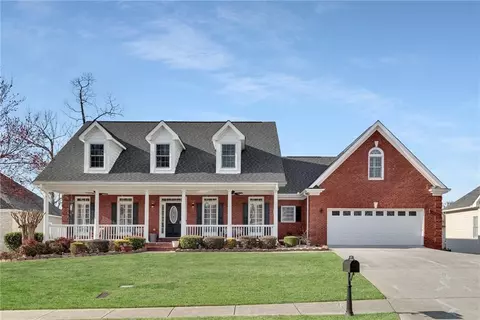 211 Graymist Path, Loganville, GA 30052