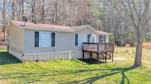 1562 Grindle Bridge Rd, Dahlonega, GA 30533