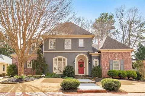2160 Kensington Gates Dr NW, Kennesaw, GA 30152