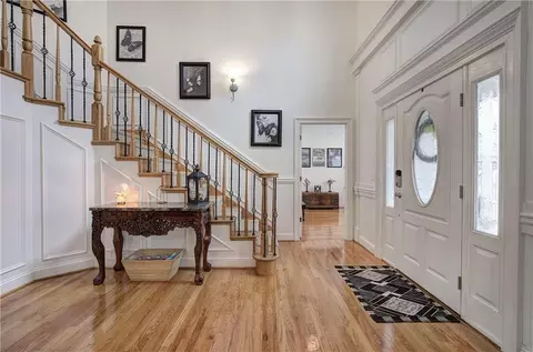 Entry Way - 64 Fairview Ct, Jasper, GA 30143 photo 2 of 4