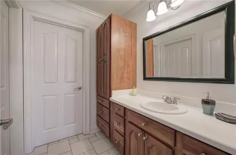 Bath - 64 Fairview Ct, Jasper, GA 30143 photo 7 of 7