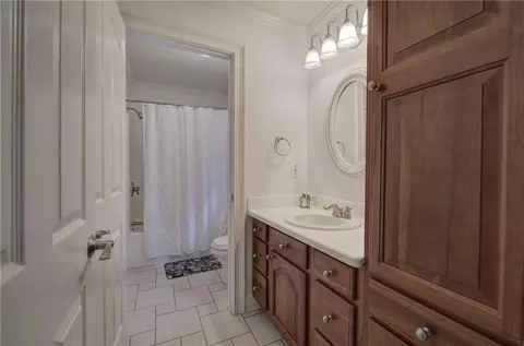 Bath - 64 Fairview Ct, Jasper, GA 30143 photo 6 of 7