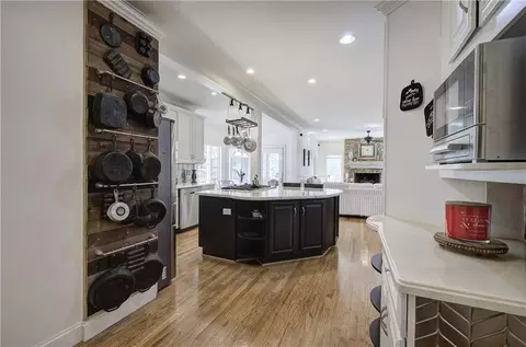 Kitchen - 64 Fairview Ct, Jasper, GA 30143 photo 6 of 7
