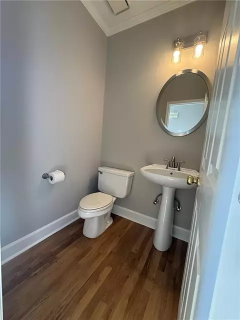 Bath - 1035 Brookstead Chase, Duluth, GA 30097 photo 1 of 12