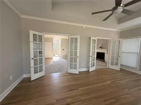 Living - 1035 Brookstead Chase, Duluth, GA 30097 photo 6 of 12