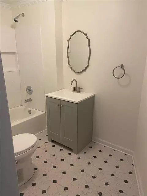 Bath - 52 Ivy St, Porterdale, GA 30014 photo 1 of 3