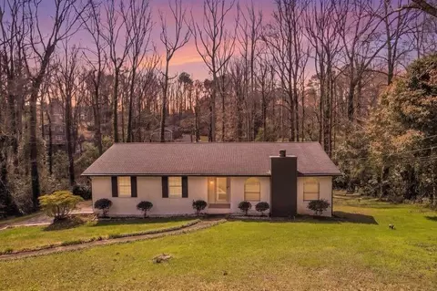 611 Navarre Dr, Stone Mountain, GA 30087