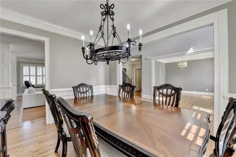 Dining - 8020 Prestwick Cir, Duluth, GA 30097 photo 3 of 3