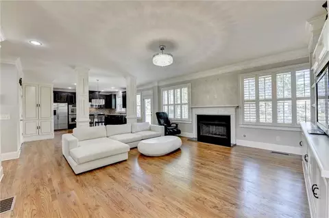 Living - 8020 Prestwick Cir, Duluth, GA 30097 photo 2 of 6