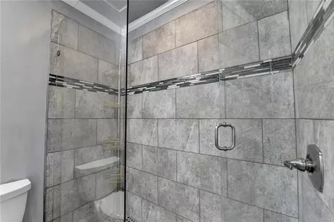Bath - 8020 Prestwick Cir, Duluth, GA 30097 photo 11 of 11