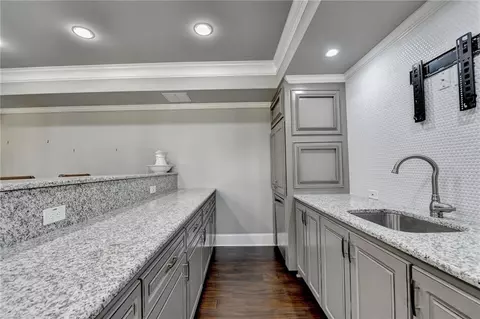 Kitchen - 8020 Prestwick Cir, Duluth, GA 30097 photo 11 of 11