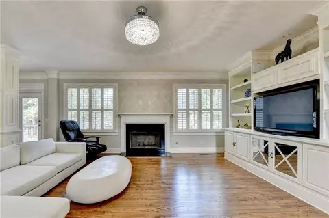Living - 8020 Prestwick Cir, Duluth, GA 30097 photo 3 of 6