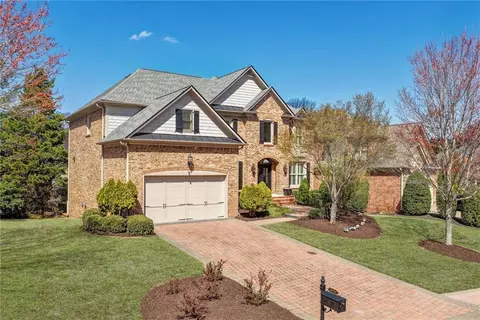 Exterior - 8020 Prestwick Cir, Duluth, GA 30097 photo 4 of 7