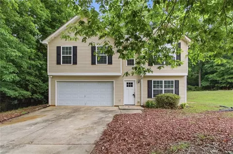136 Ducati Dr, Mcdonough, GA 30252