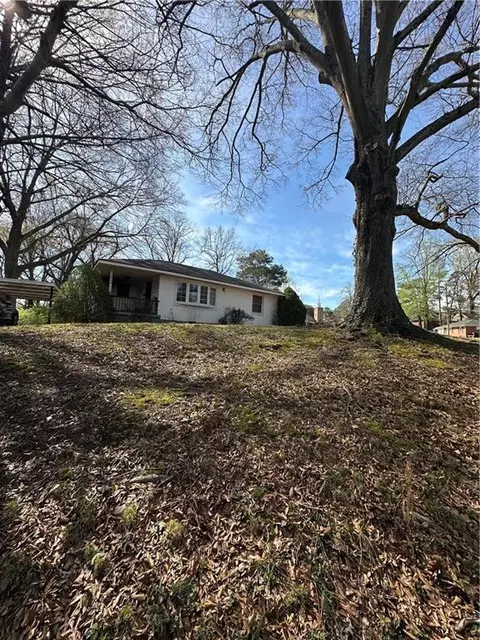 2484 Sylvan Ter, Atlanta, GA 30344
