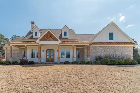 1009 Easy St, Winder, GA 30680