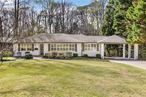 1388 Amanda Cir, Decatur, GA 30033