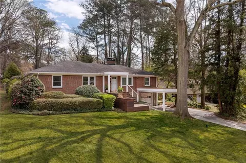 635 Willivee Dr, Decatur, GA 30033