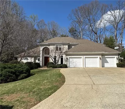860 Carlton Rdg NE, Atlanta, GA 30342