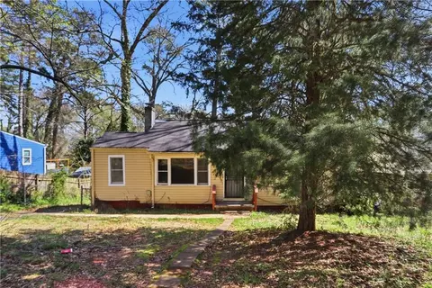 1100 Edgefield Dr SW, Atlanta, GA 30310