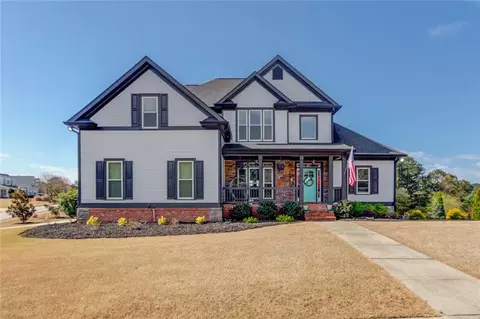 1005 Silver Thorne Dr, Loganville, GA 30052