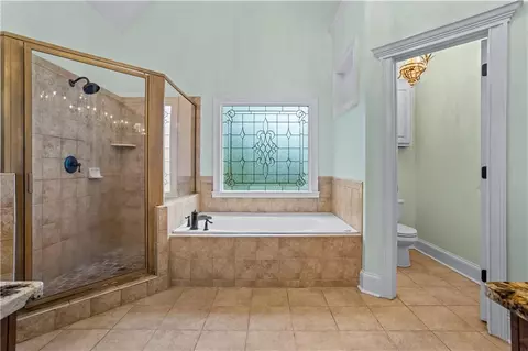 Bath - 165 Glengarry Chase, Covington, GA 30014 photo 3 of 10