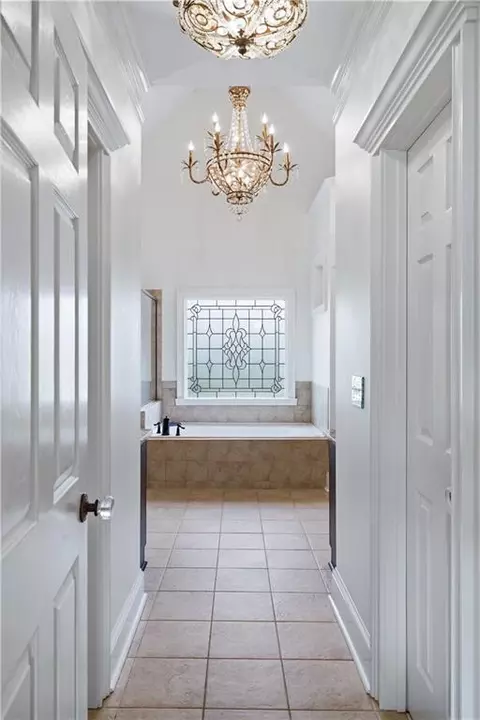 Entry Way - 165 Glengarry Chase, Covington, GA 30014 photo 4 of 4