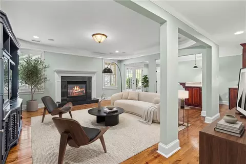 Living - 165 Glengarry Chase, Covington, GA 30014 photo 3 of 4