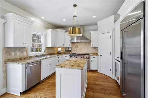 Kitchen - 165 Glengarry Chase, Covington, GA 30014 photo 1 of 6