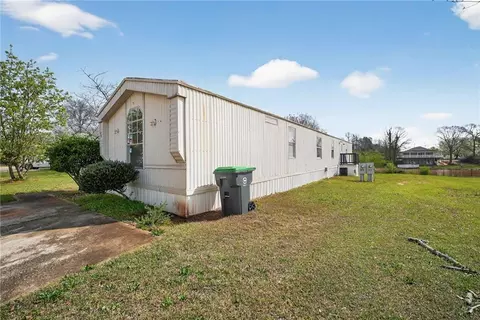 100 Lake Haven Dr, Hampton, GA 30228