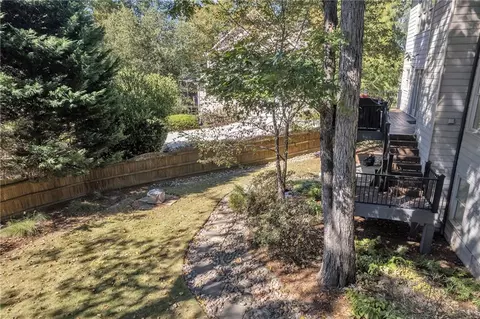 Exterior - 1611 Silvergrass Ln, Grayson, GA 30017 photo 7 of 10