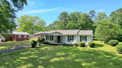 110 Barnesdale Ter, Woodstock, GA 30188