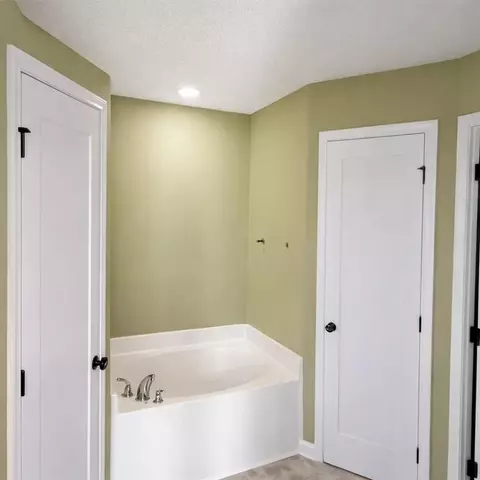 Bath - 141 Mcrae St, Atmore, AL 36502 photo 1 of 4