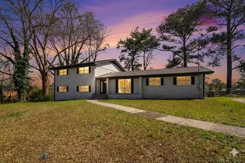 2824 Tralyn Ct, Decatur, GA 30034