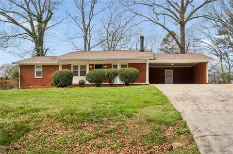33 Skyline Dr SE, Cartersville, GA 30120