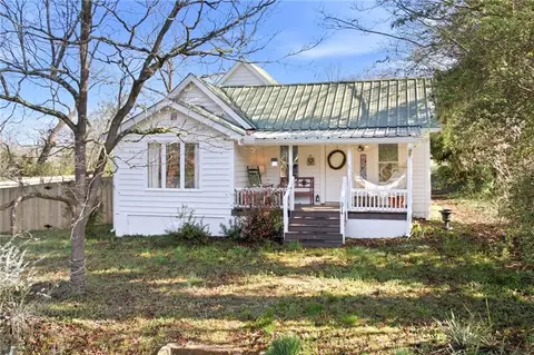 Exterior - 314 Holley St, Demorest, GA 30535 photo 3 of 13