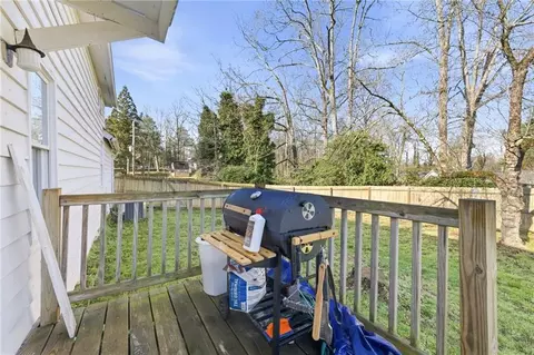 Exterior - 314 Holley St, Demorest, GA 30535 photo 7 of 13