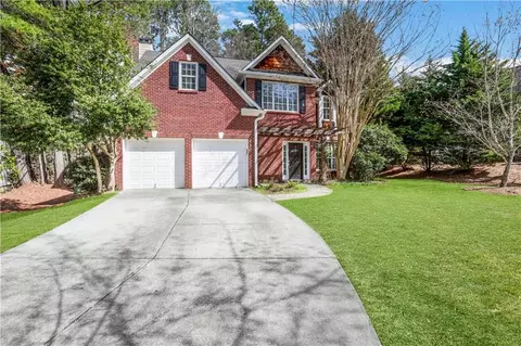 863 Red Rock Ct, Suwanee, GA 30024