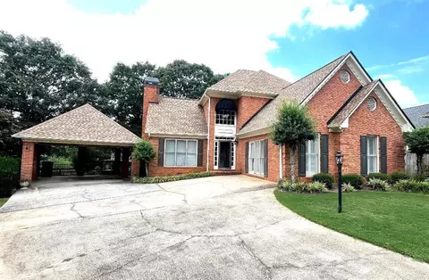 155 Oakpark Ct, Mcdonough, GA 30253