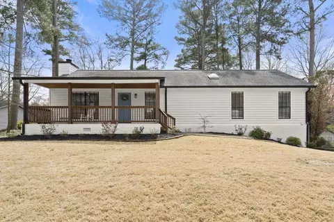 2774 Bentwood Dr, Marietta, GA 30062